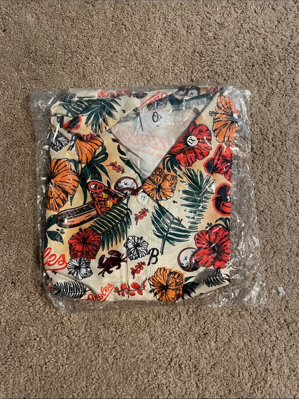 Baltimore Orioles Hawaiian Shirt. Button-Up Shirt - Size XL. Unopened.